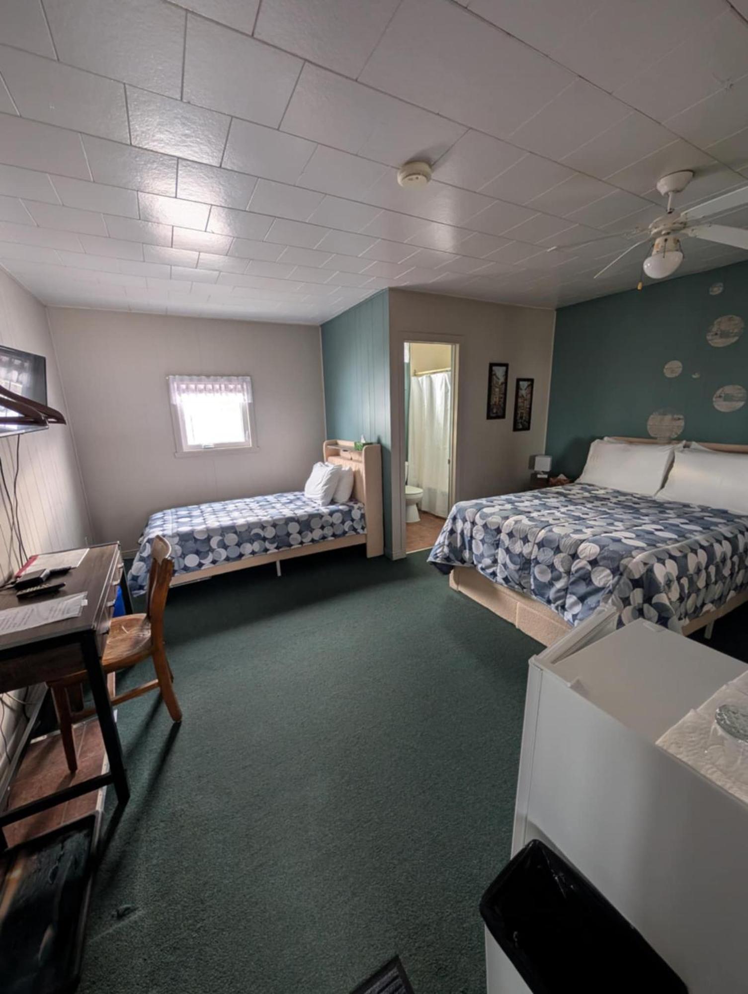 Motel Leblanc Carleton-sur-Mer Buitenkant foto